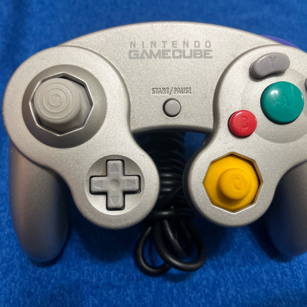 Nintendo GameCube Controller - Silver
